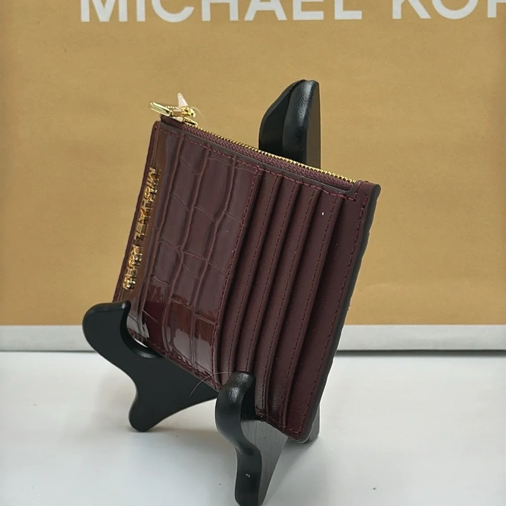 MICHAEL KORS JET SET TRAVEL MEDIUM TZ CARD CASE IN OXBLOOD